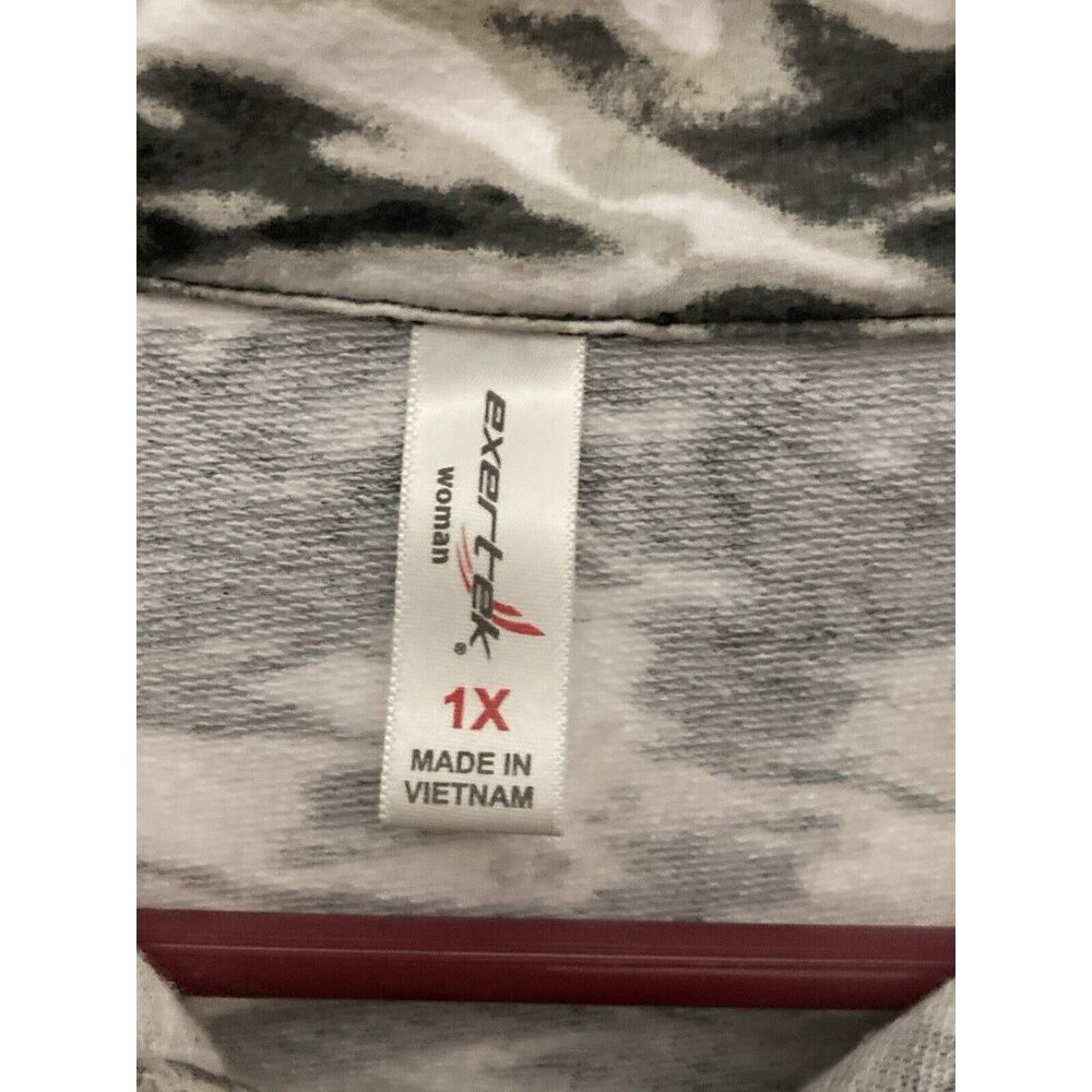 Exertek Women’s Size 1X Black Gray White Camouflage 1/4 Zip Activewear Top L/S - Picture 5 of 6